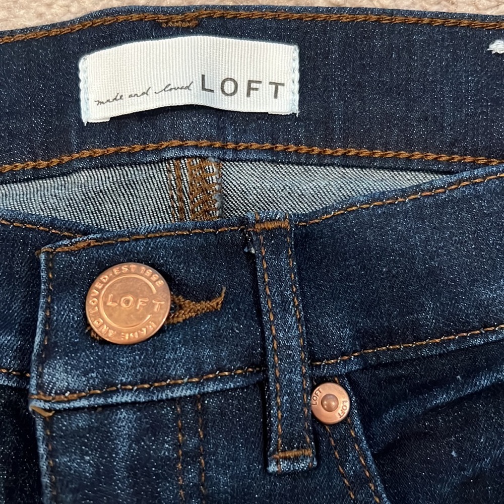NWOT Loft Skinny Crop - Picture 2 of 7